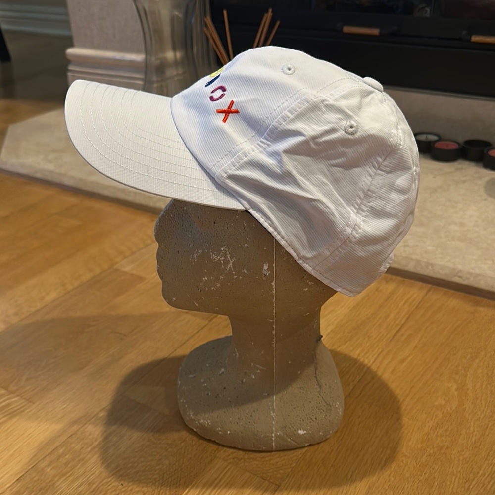 Equinox Performance Hat - Picture 2 of 4